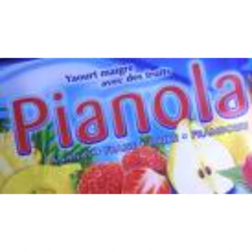 Yaourt maigre avec des fruits 0% pianola